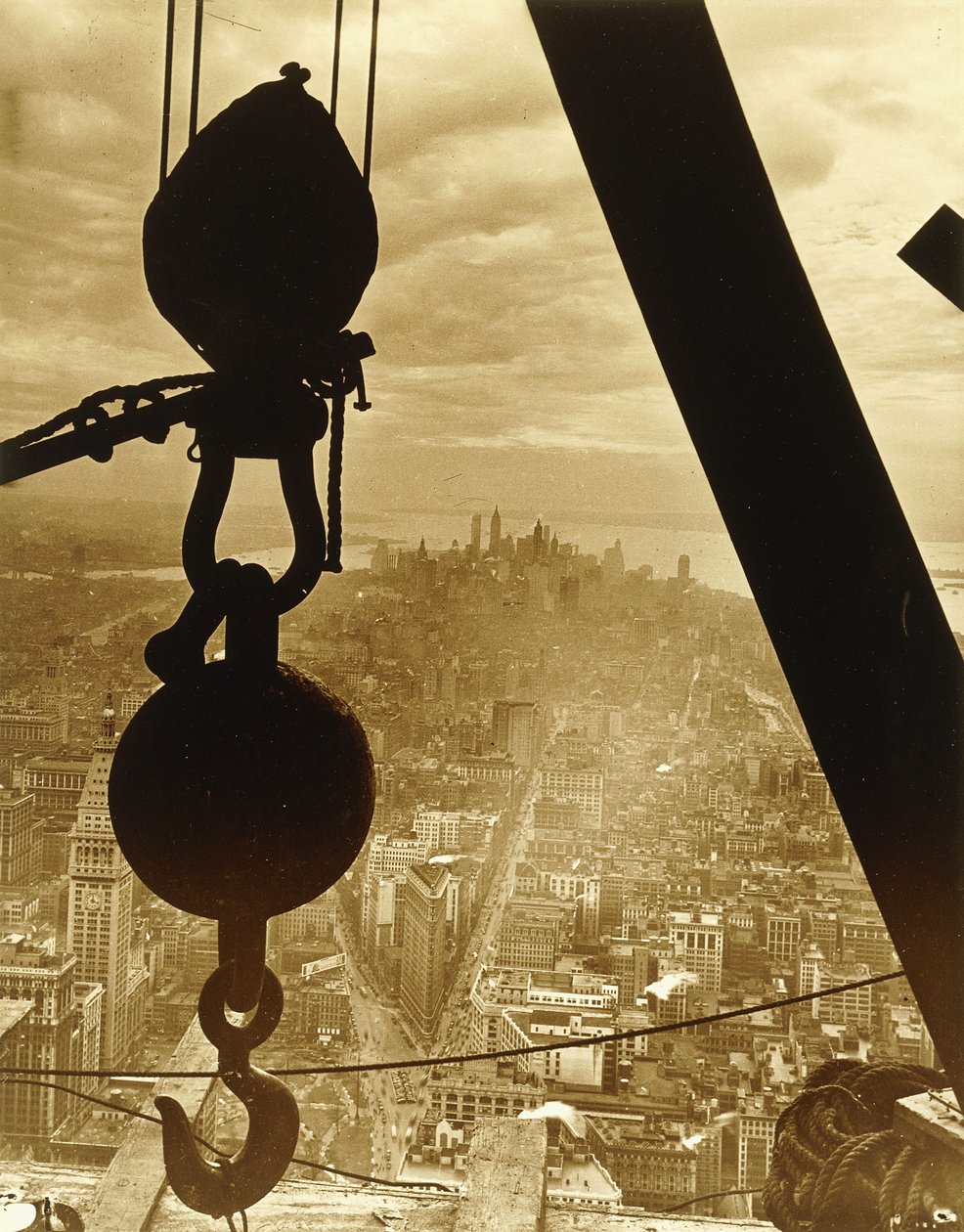 Ciudad de Nueva York desde el Empire State Building, 1931 de Lewis Wickes Hine
