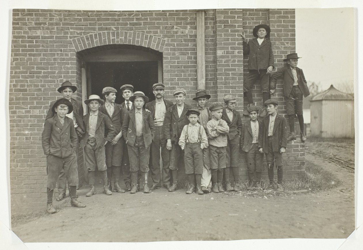 Mediodía, King Mfg. Co., Augusta, Georgia de Lewis Wickes Hine
