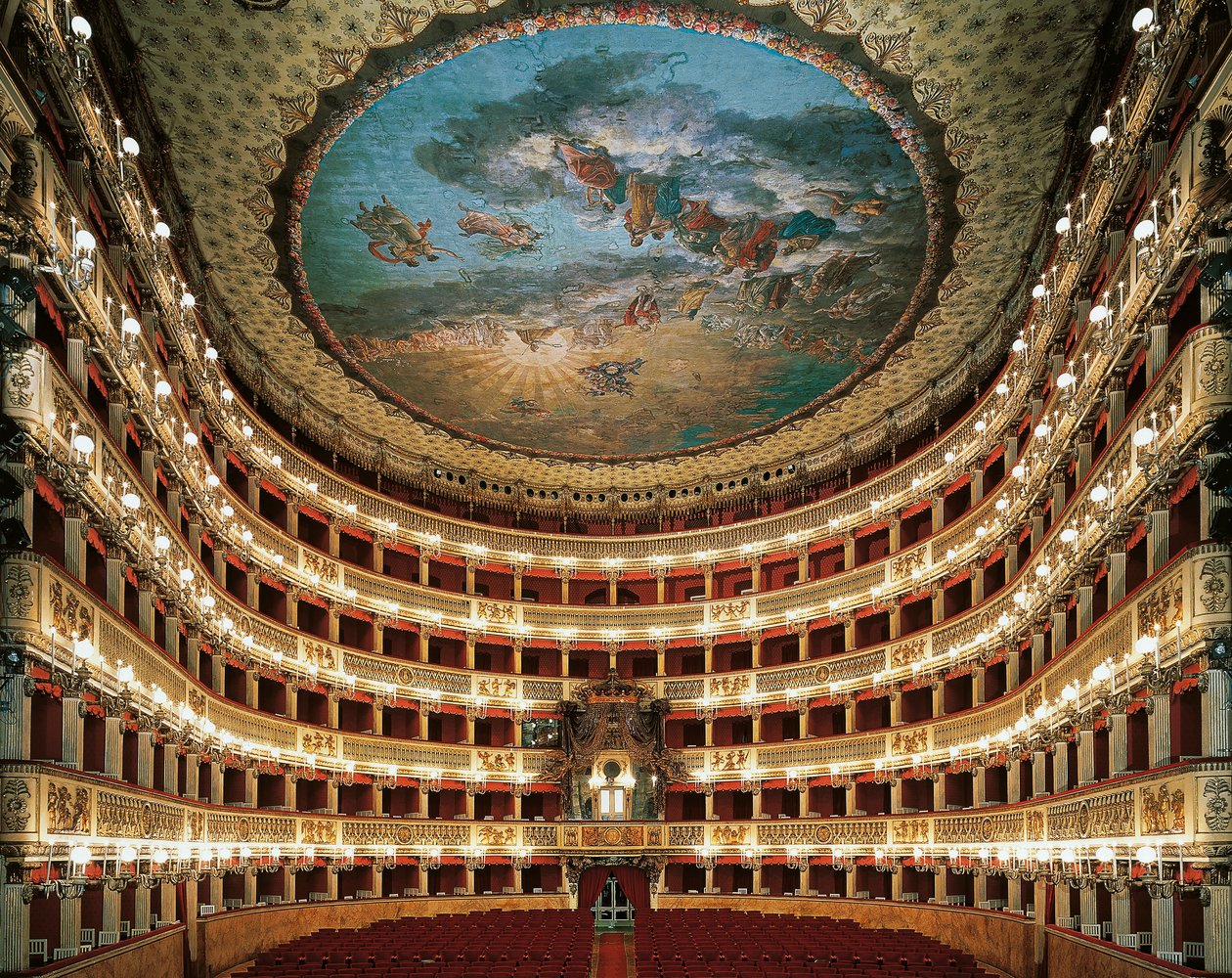 Vista interior del escenario del Teatro San Carlo en Nápoles de Unbekannt Unbekannt