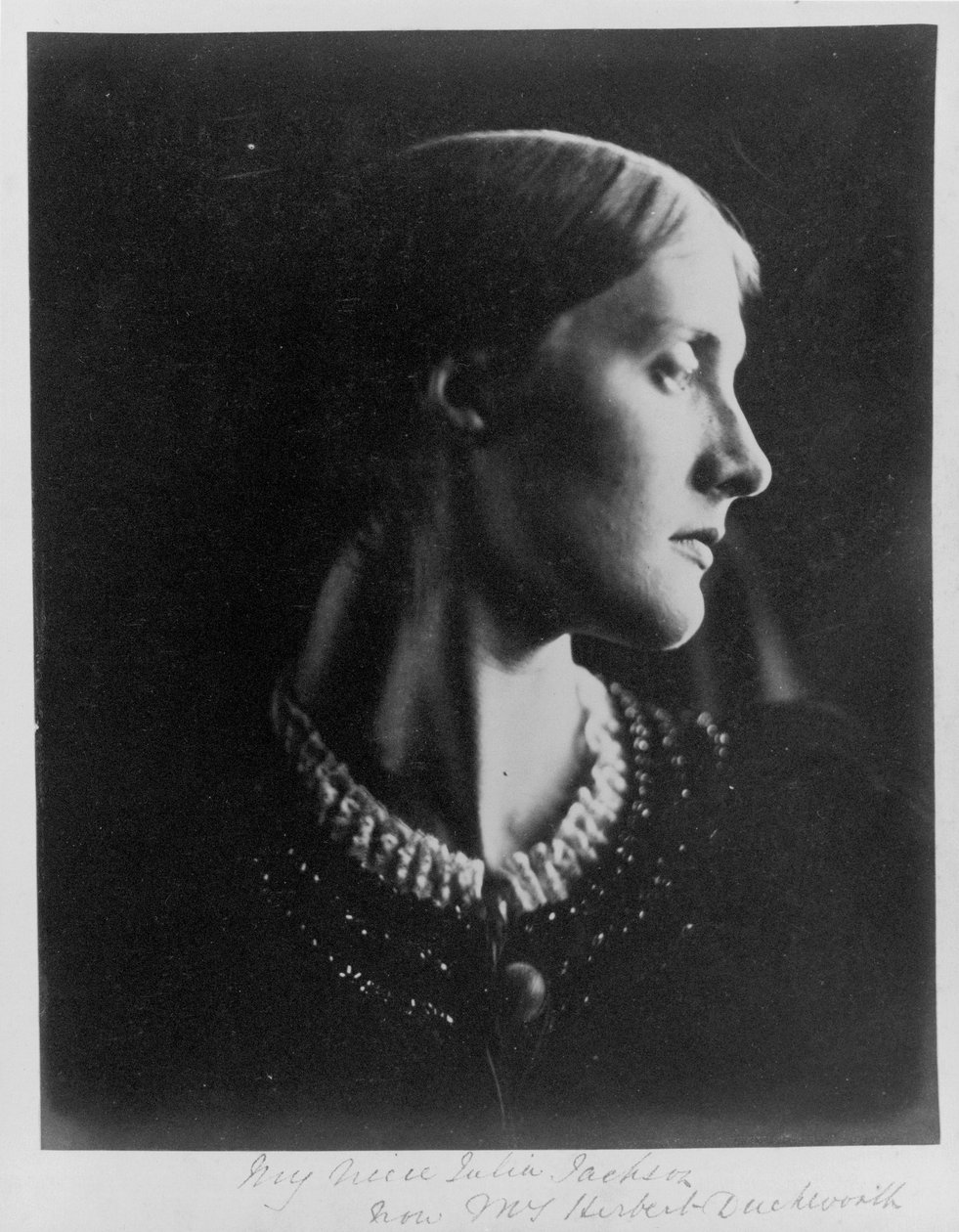 Julia mi sobrina ahora Sra. Duckworth, abril 1867 de Unbekannt Unbekannt