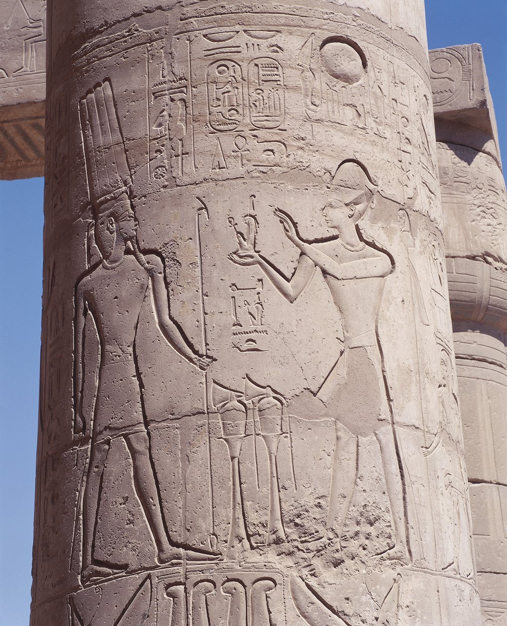 Relieve de faraón sosteniendo a la diosa de la justicia Maat ante Amón en pilar de Unbekannt Unbekannt