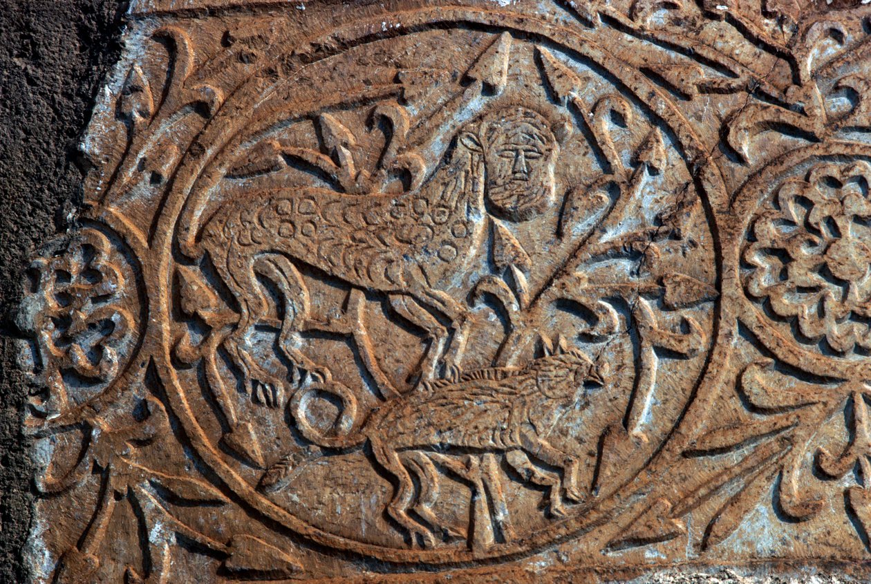 Relieve de piedra que representa animales fantásticos, iglesia de la Dormición de la Virgen (Panagia Skripou), Orcomeno, Beocia, Grecia, siglo IX de Unbekannt Unbekannt