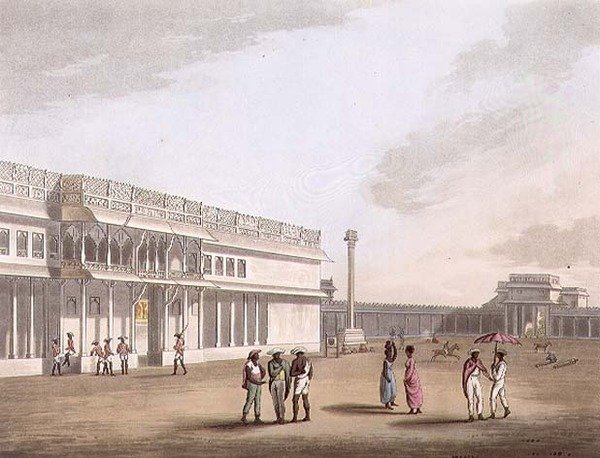 La plaza y la entrada al palacio de Tippoo, Bangalore, lámina 12 de 