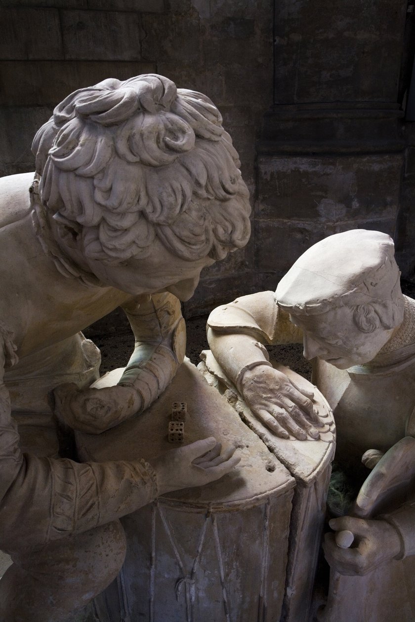 El entierro y el desmayo de la Virgen, detalle: los guardias echan suertes por la túnica de Cristo de Ligier Richier