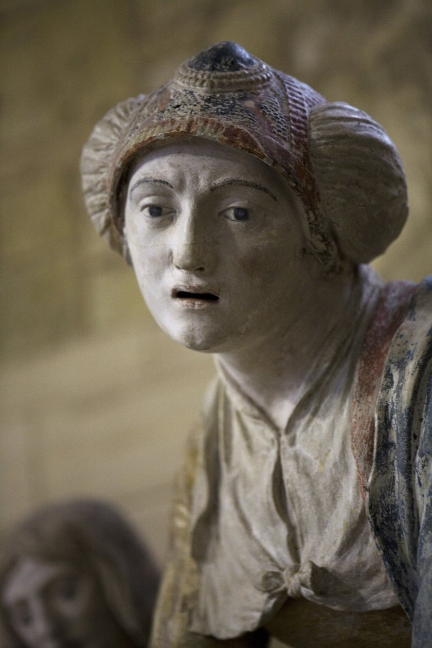 Mujer santa con un bonete (piedra pintada) de Ligier Richier