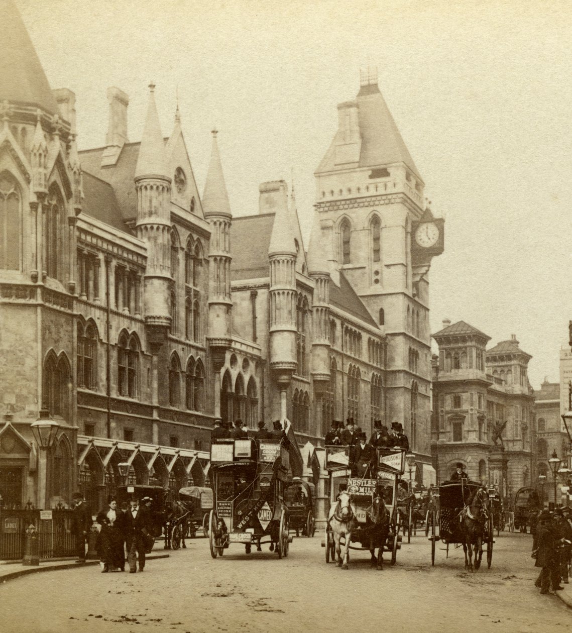 Tribunales de Justicia, Strand, Londres, finales del siglo XIX de London Stereoscopic and Photographic Co