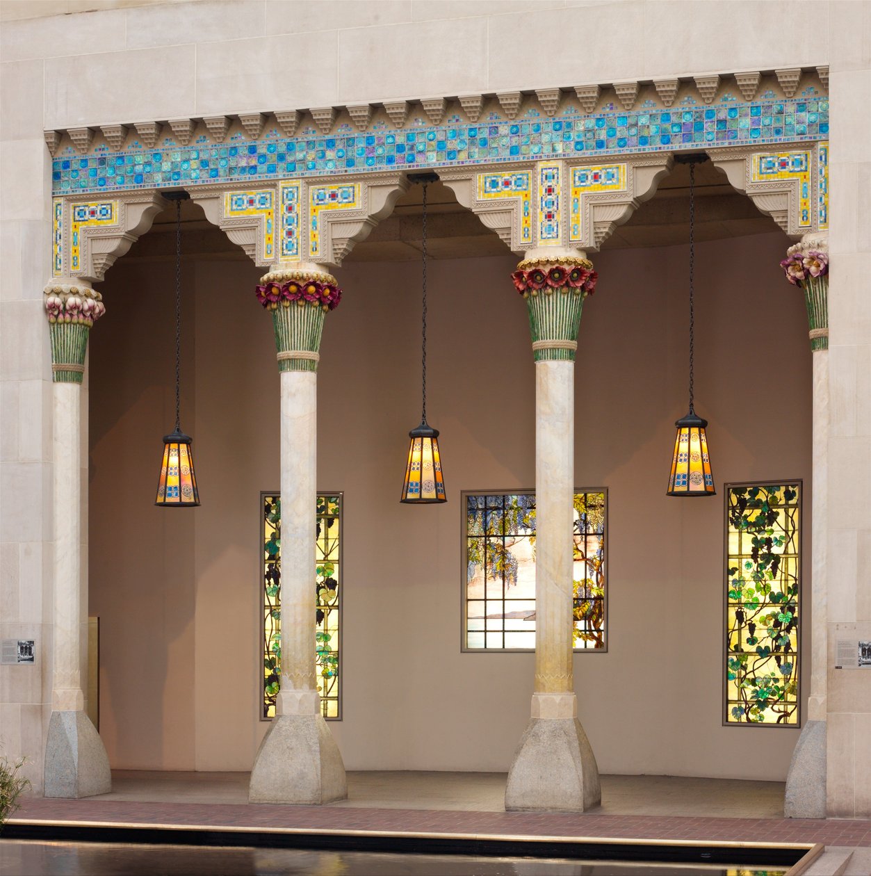 Elementos arquitectónicos de Laurelton Hall, Oyster Bay, Nueva York, c.1905 de Louis Comfort Tiffany