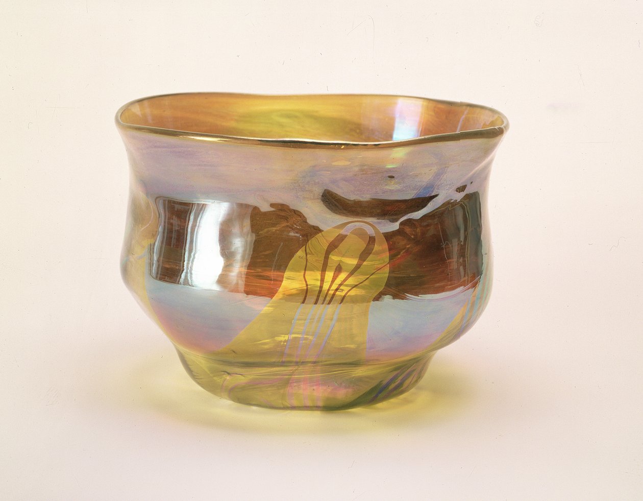 Cuenco Favrile, para la Glass Decorating Company, Nueva York, c.1894 de Louis Comfort Tiffany