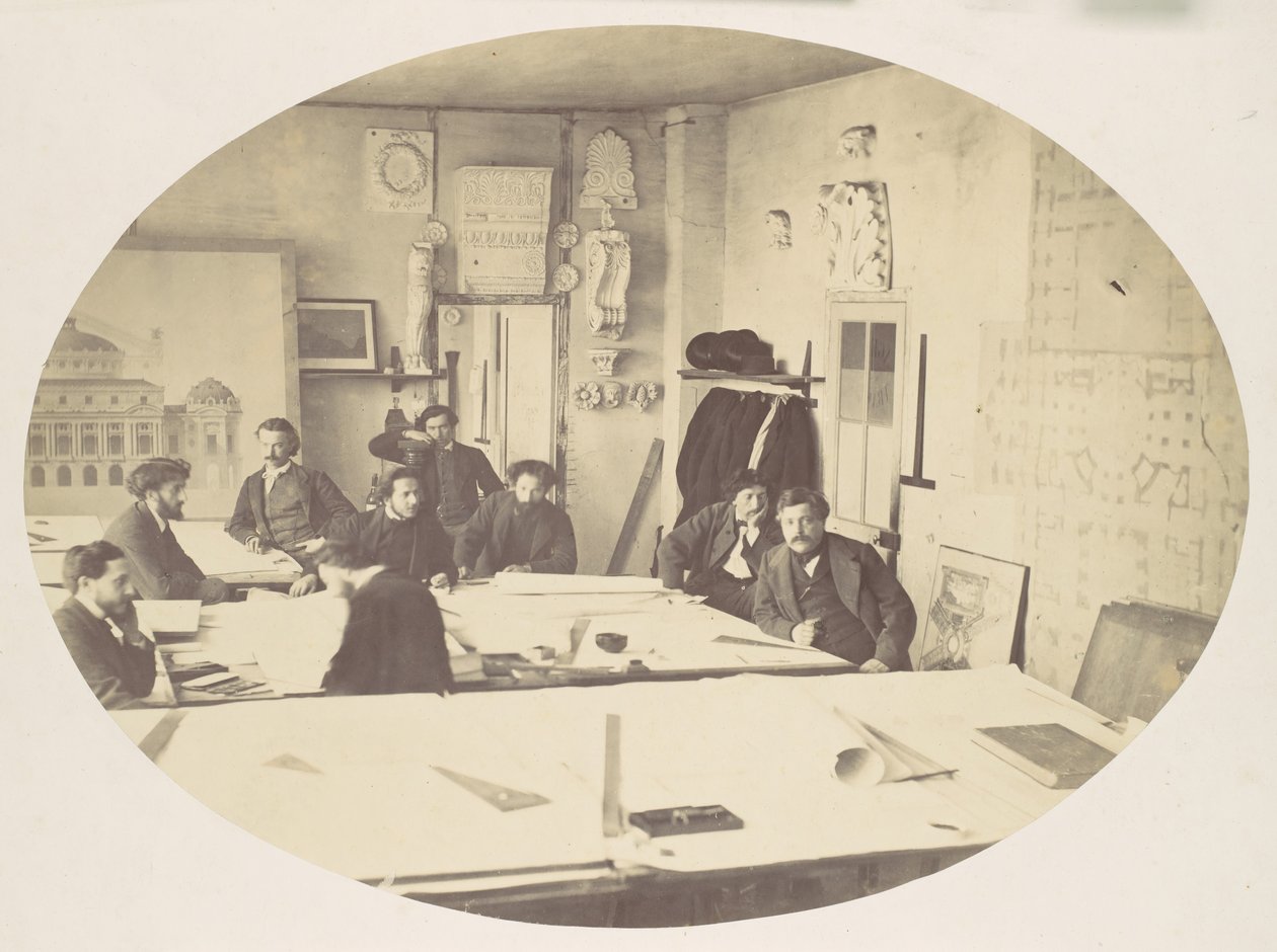 [Charles Garnier en la Sala de Diseño Mientras Diseñaba la Nueva Ópera de París], ca. 1870 de Louis Emile Durandelle