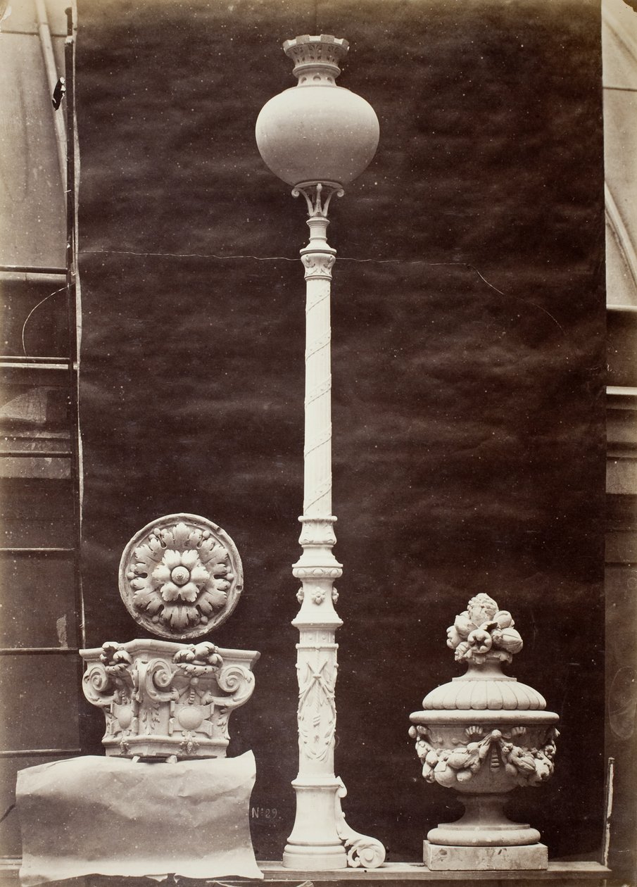 Detalles interiores y candelabros, Théâtre du Vaudeville, París de Louis Emile Durandelle