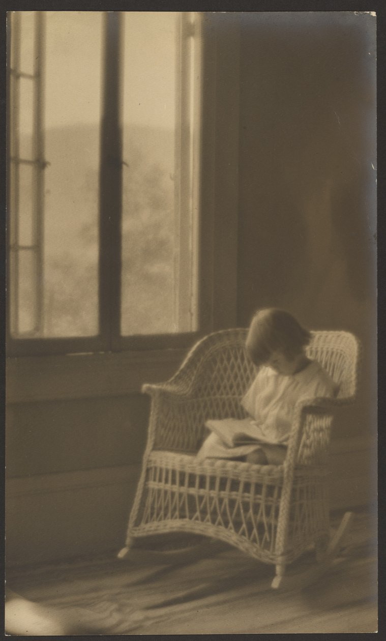 [Niño en una silla] de Louis Fleckenstein