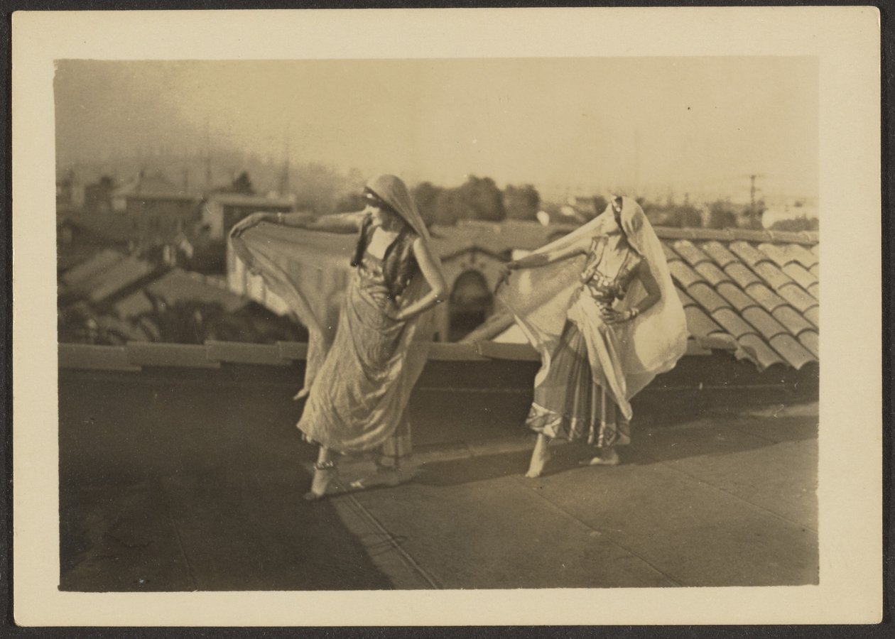 Bailarines en una azotea de Louis Fleckenstein