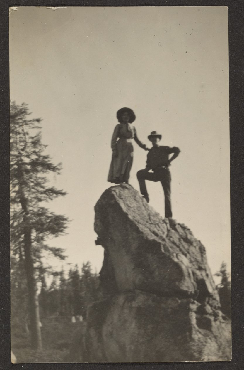 [Figuras en Rocky Peak] de Louis Fleckenstein