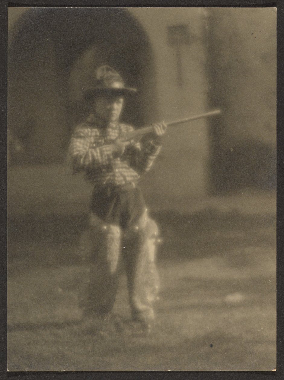 [Niño con traje de vaquero] de Louis Fleckenstein
