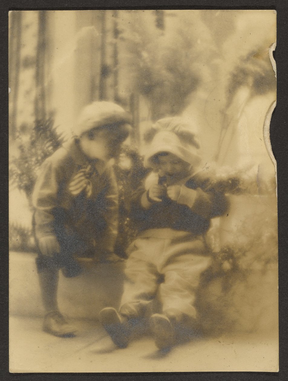 Pequeños enamorados de Louis Fleckenstein