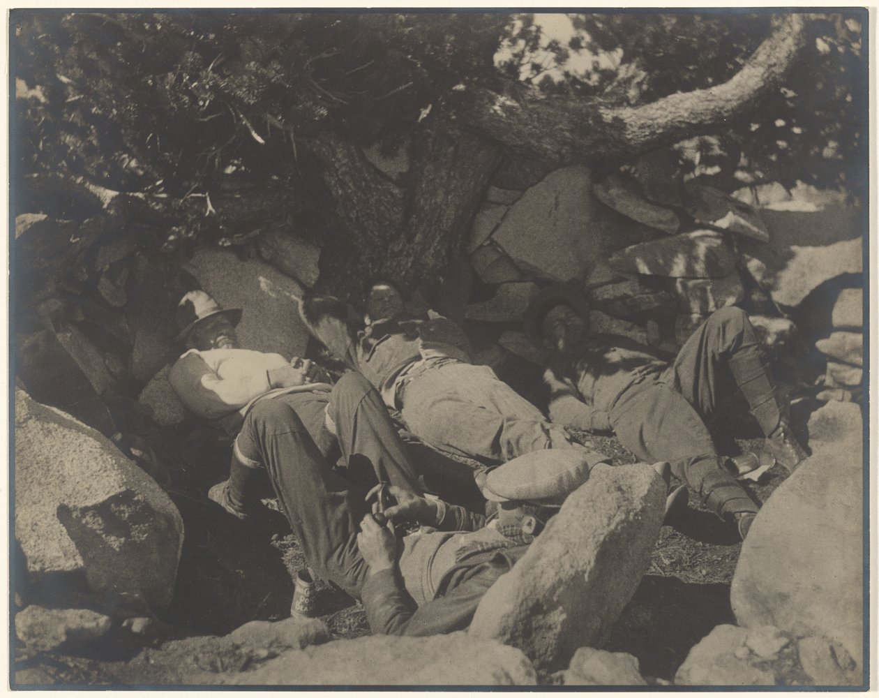 Siesta del mediodía en el pico de San Jacinto de Louis Fleckenstein