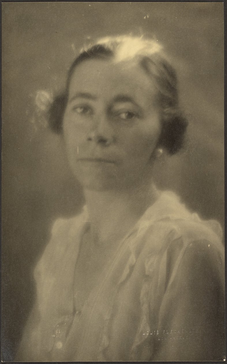 [Retrato de una mujer con blusa blanca] de Louis Fleckenstein