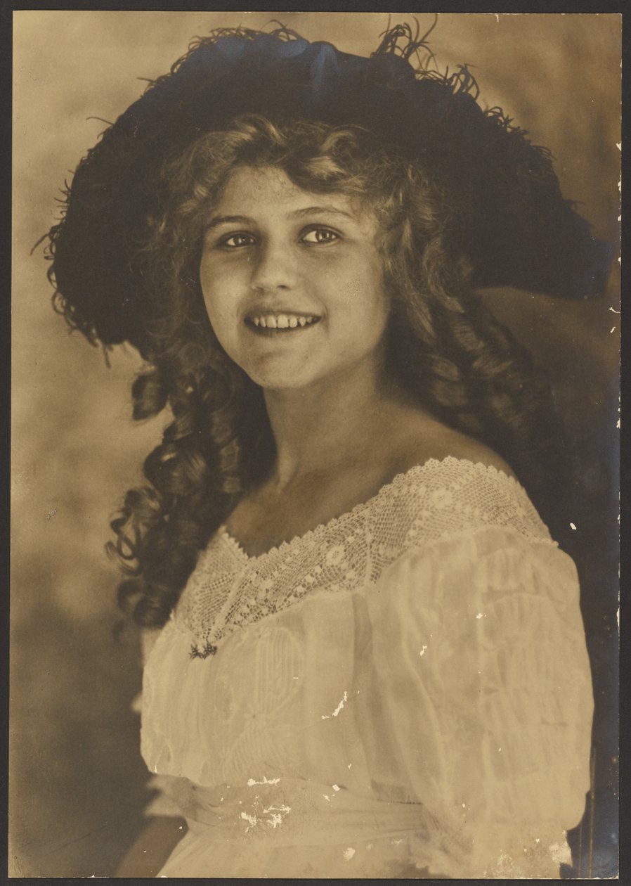 [Retrato de una joven con rizos sacacorchos] de Louis Fleckenstein