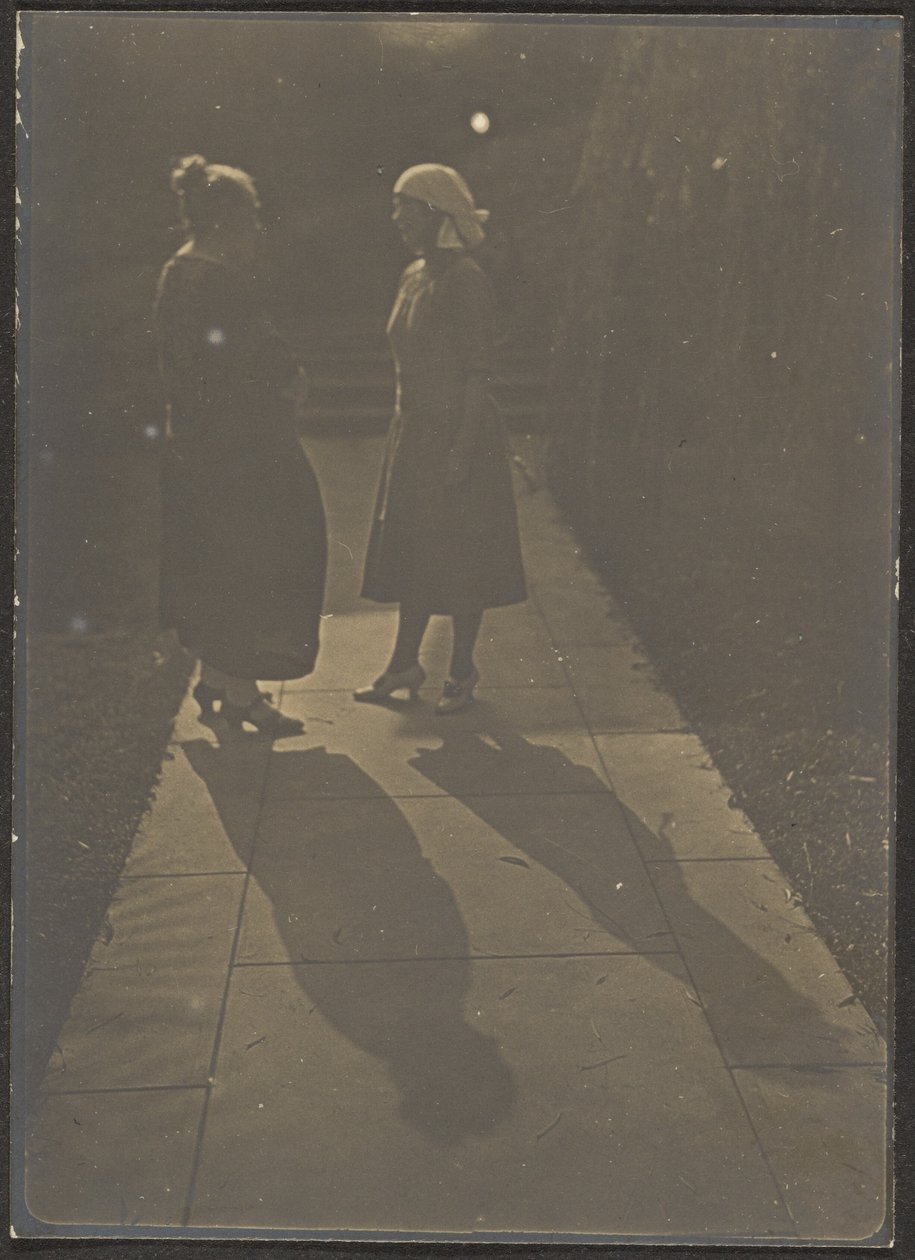 [Dos mujeres y sombras] de Louis Fleckenstein