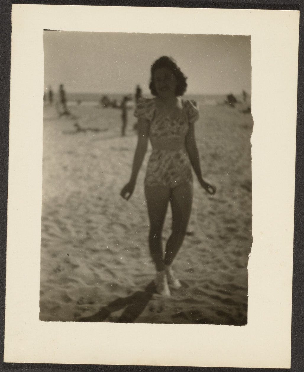 [Mujer en Bikini] de Louis Fleckenstein