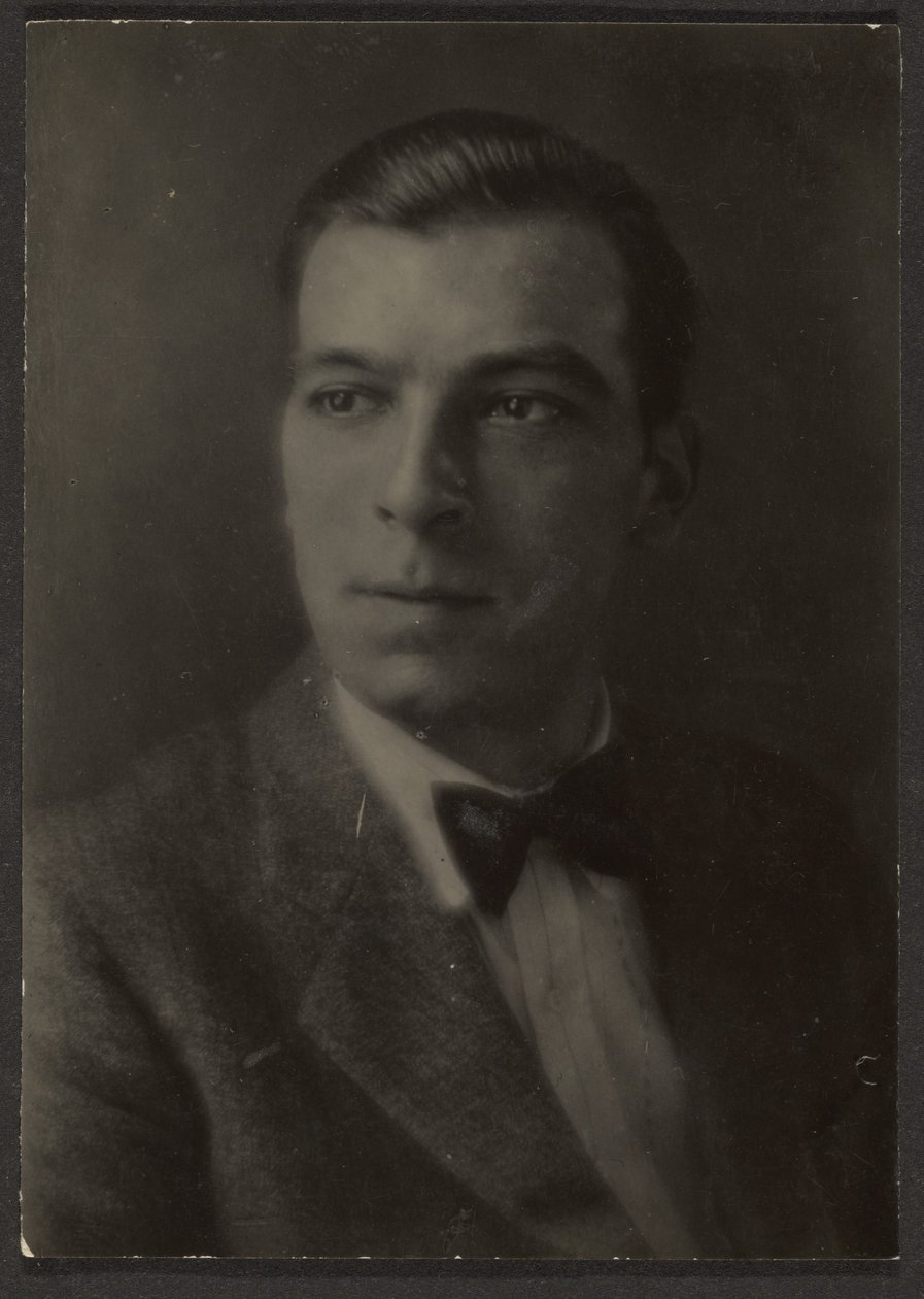 [Joven con pajarita] de Louis Fleckenstein
