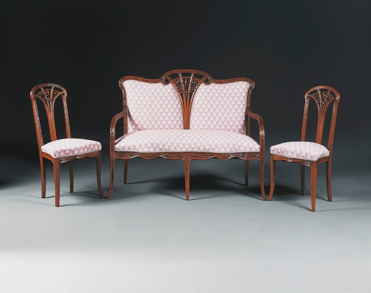 Conjunto de salón de caoba, c.1900 de Louis Majorelle