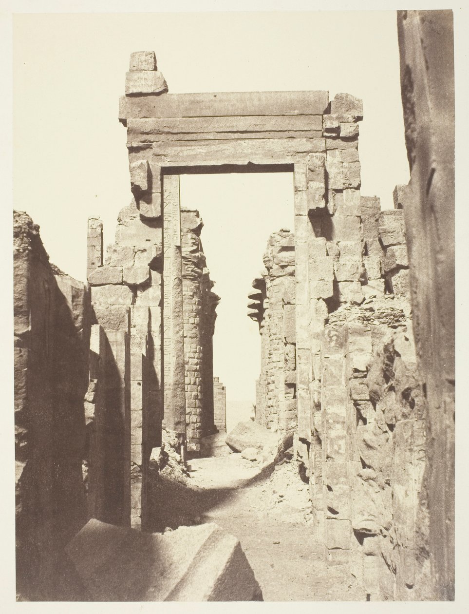 Karnac, Grande Allée du Milieu des Ruines, entrada este de Louis de Clercq