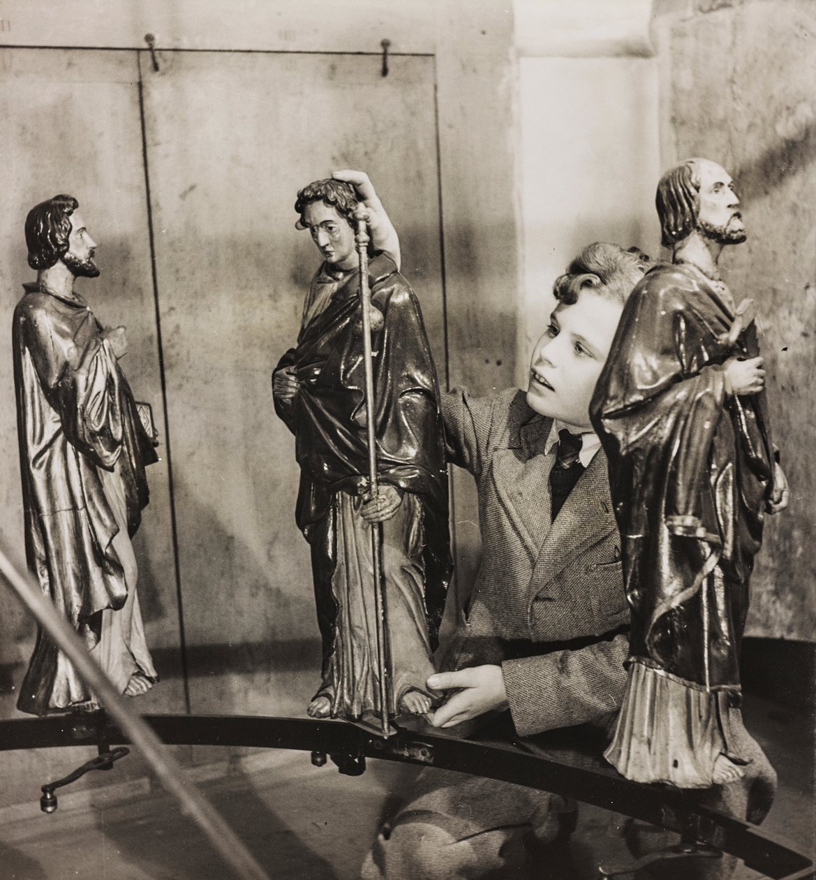 Estatuas giratorias de un reloj de Luigi Leoni