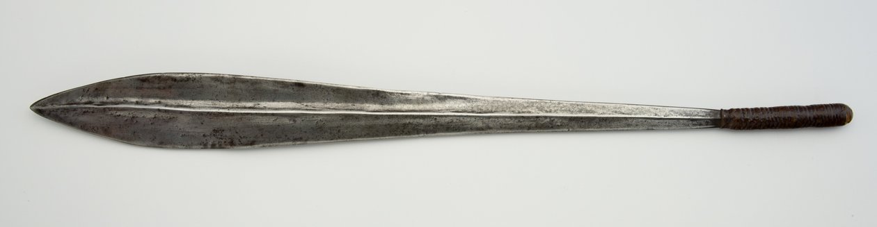Ol alem, espada (hierro, madera y cuero) de Maasai People