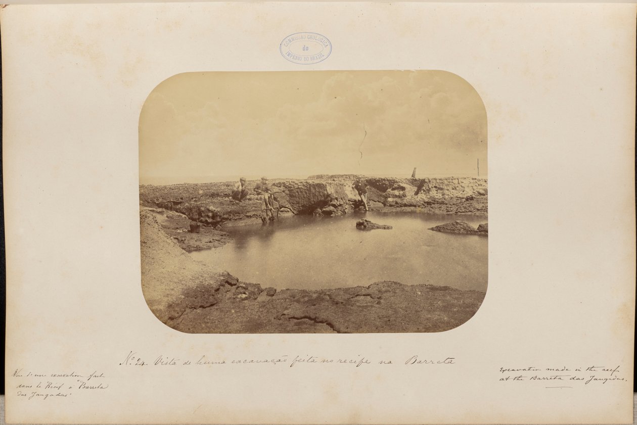 Vista de una excavación realizada en el arrecife de Barreta de Marc Ferrez