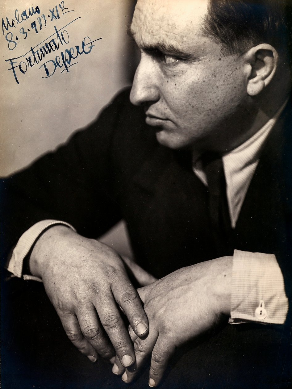 Retrato del pintor futurista Fortunato Depero tomado el 8 de marzo de Mario Castagneri