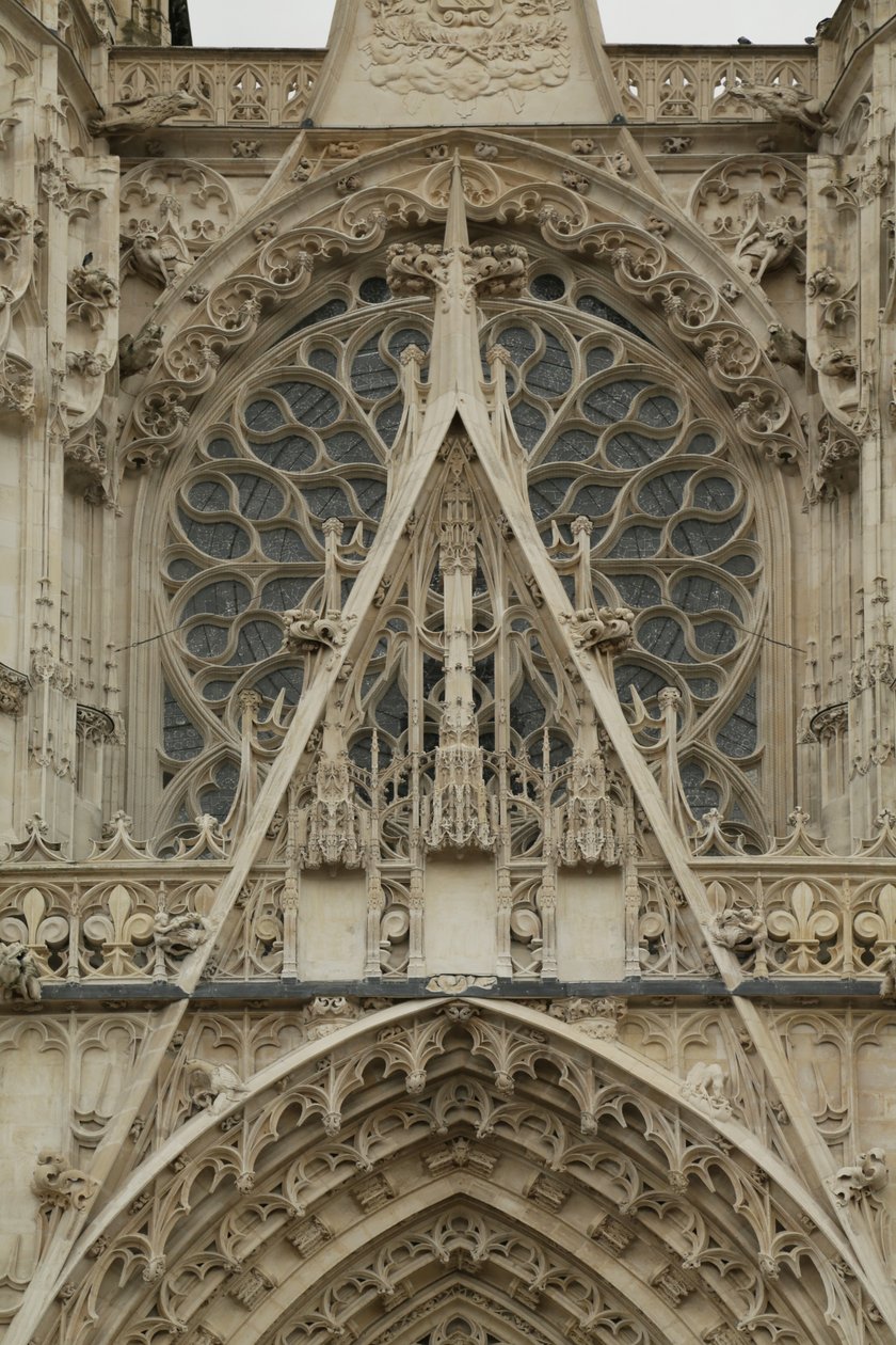 Rosetón de la fachada de Martin Chambiges