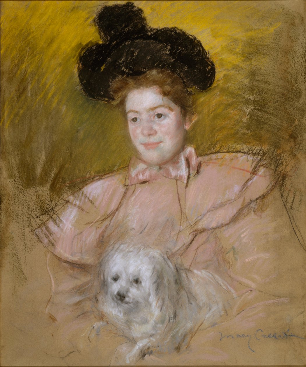 Mujer con un disfraz de frambuesa que sostiene a un perro de Mary Cassatt
