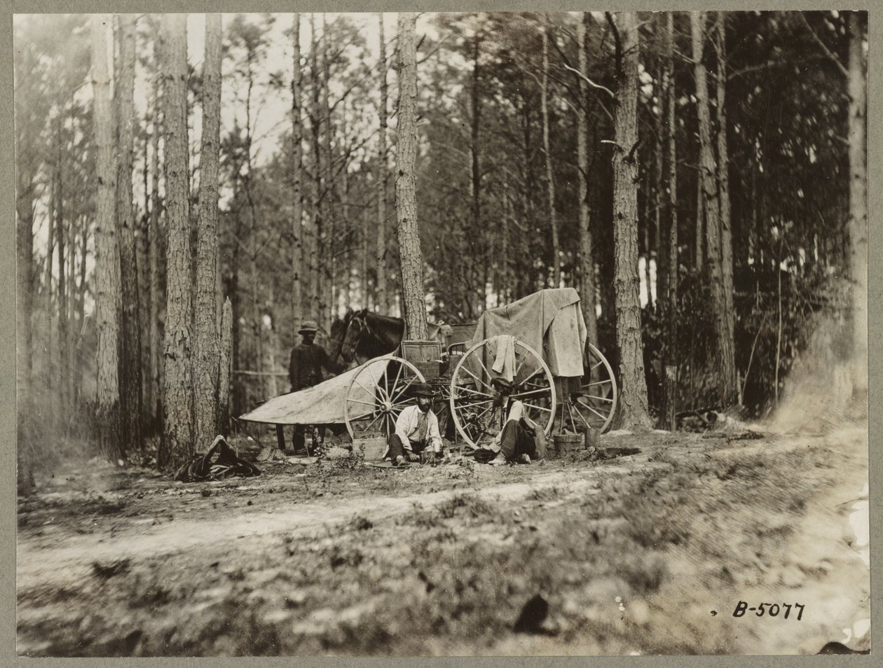 Equipo fotográfico de Brady frente a Petersburg, Virginia 1864 de Mathew B. Brady
