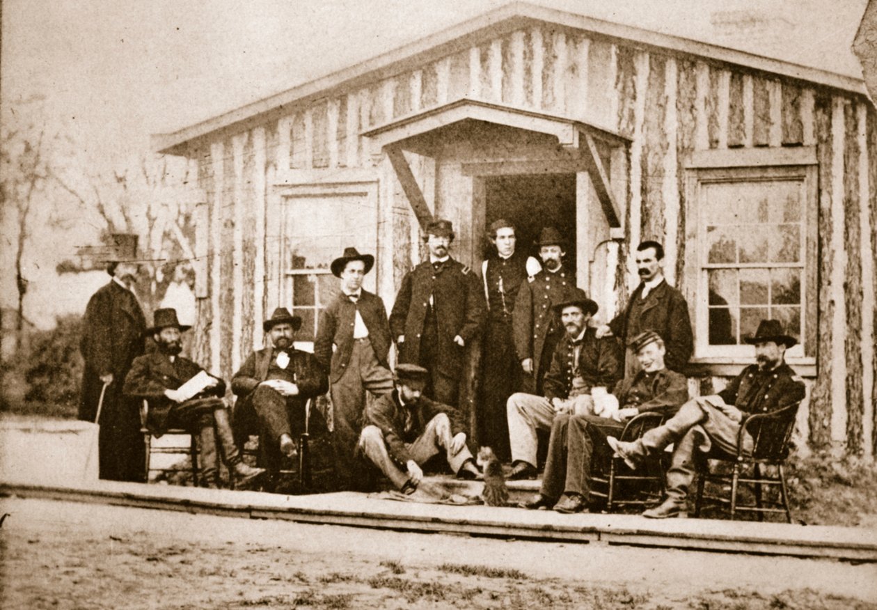 Oficiales del estado mayor de Grant, City Point, Virginia, 1864 de Mathew B. Brady