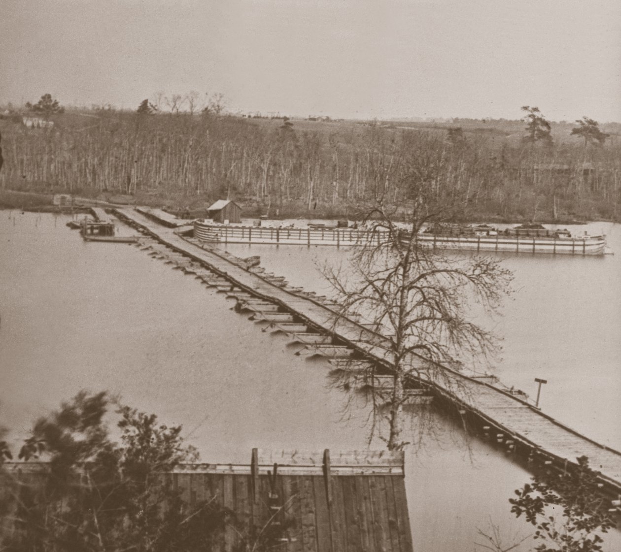 Puente de pontones federal sobre el Appomattox de Mathew Brady
