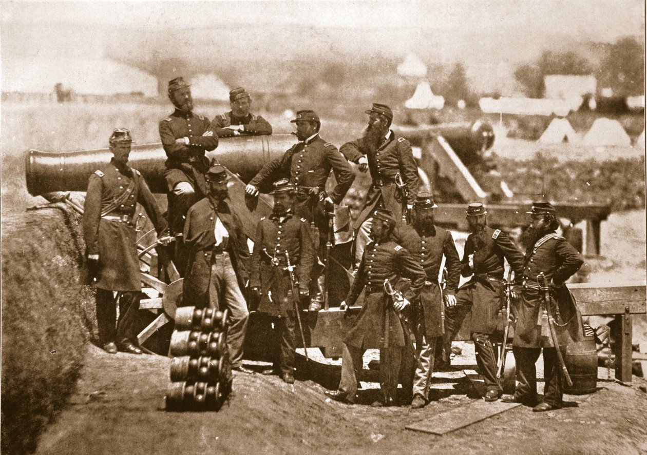 General Corcoran (extremo izquierdo) y Oficiales de los Voluntarios de Nueva York 69, 1861-65 de Mathew B. Brady