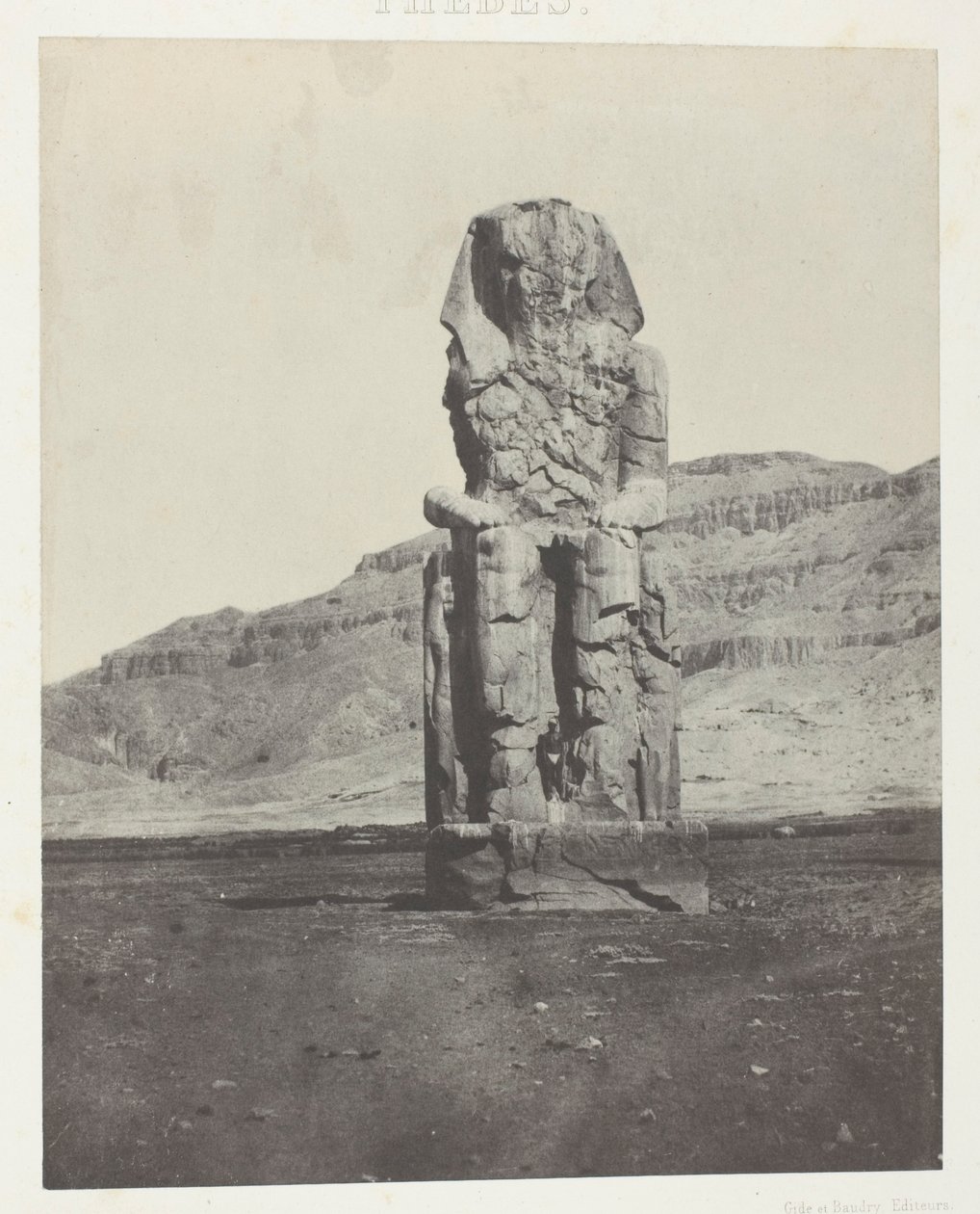 Gournah, Coloso monolítico de Amenofta III; Tebas, lámina 56 del álbum "Egypte, Nubie, Palestine et Syrie" (1852). de Maxime Du Camp