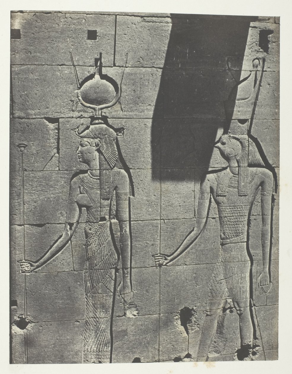 Kalabscheh, Sculptures De La Façade Postérieure Du Temple; Nubie, lámina 92 del álbum "Egypte, Nubie, Palestine et Syrie" (1852). de Maxime Du Camp