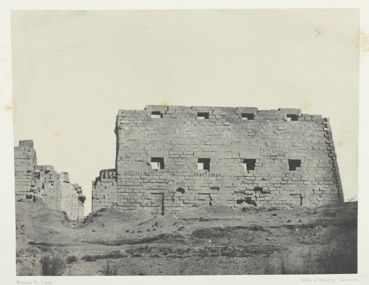 Palacio de Karnak, Grandes Pilones del Suroeste, Tebas, 1849-51, impreso en 1852 de Maxime Du Camp
