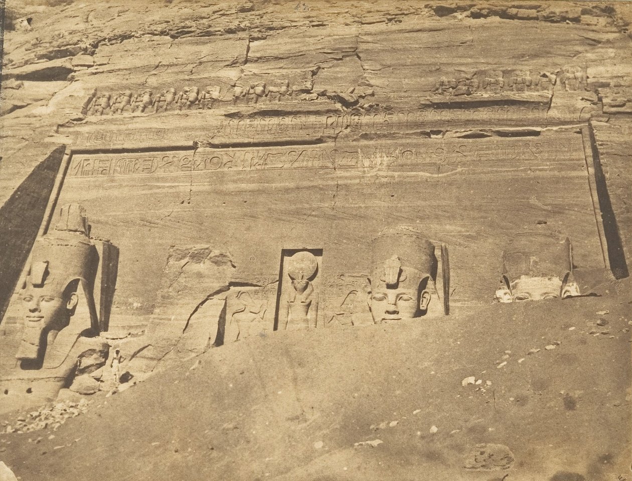 Vista de la fachada del Speos de Phré, en Abousembil, marzo de 1850 de Maxime Du Camp