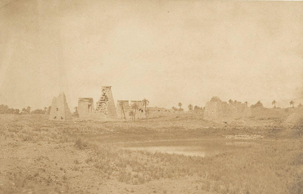 Vista de los propileos del palacio de Karnak, tomada desde el sureste de Maxime Du Camp