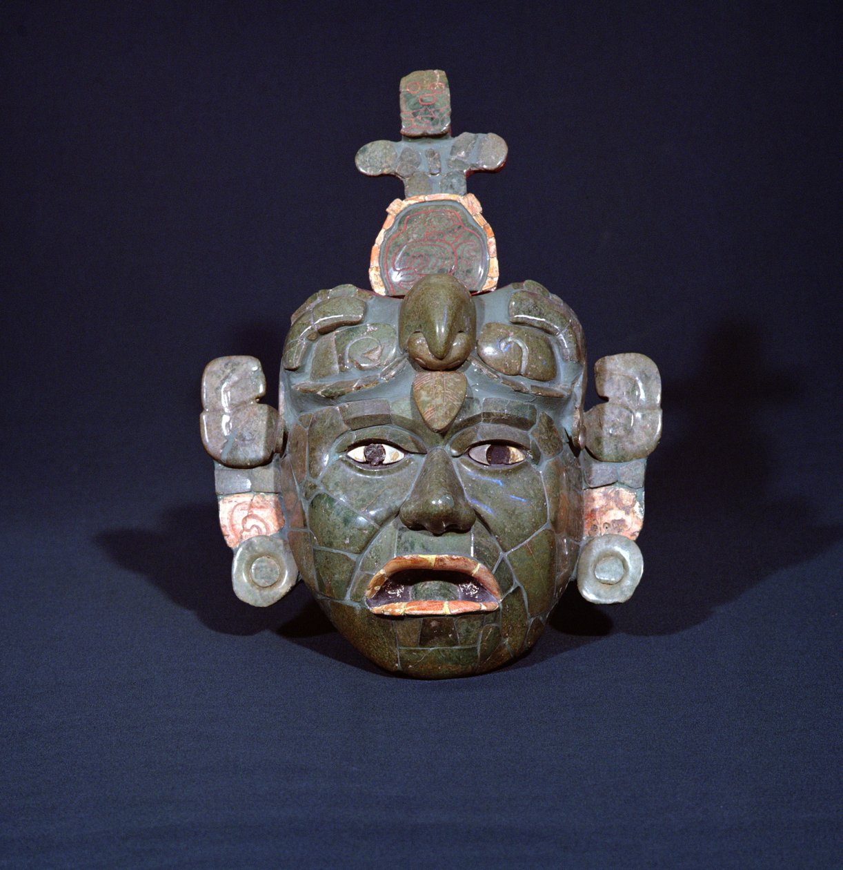 Máscara funeraria de Tikal, Petén, Guatemala, Período Clásico Temprano (c.200-600 d.C.) de Mayan