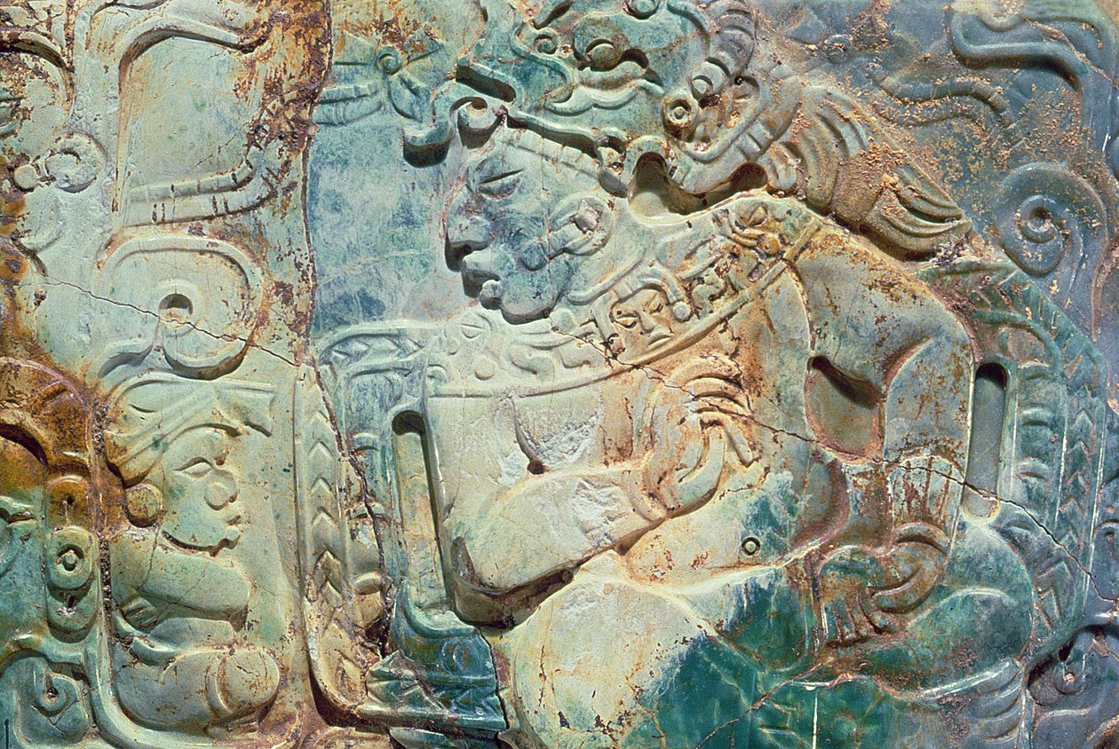 Pectoral del rey y un cortesano de Tikal de Mayan