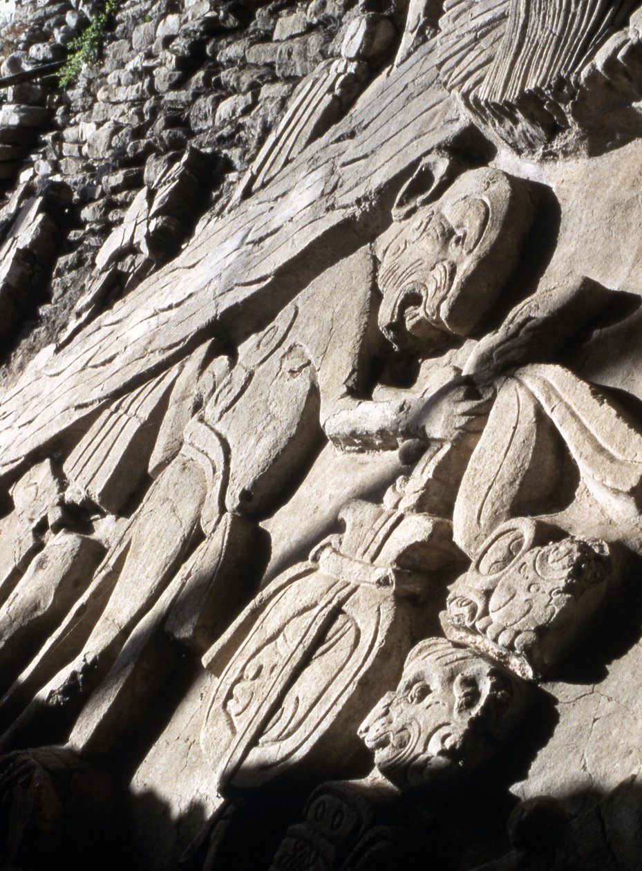 Relieve en una pirámide, período Clásico Tardío (600-900 d.C.) de Mayan