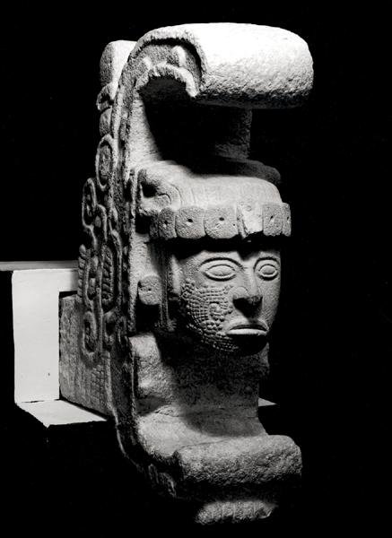 La Reina de Uxmal, talla de templo, 987-1185 (arenisca) de Mayan