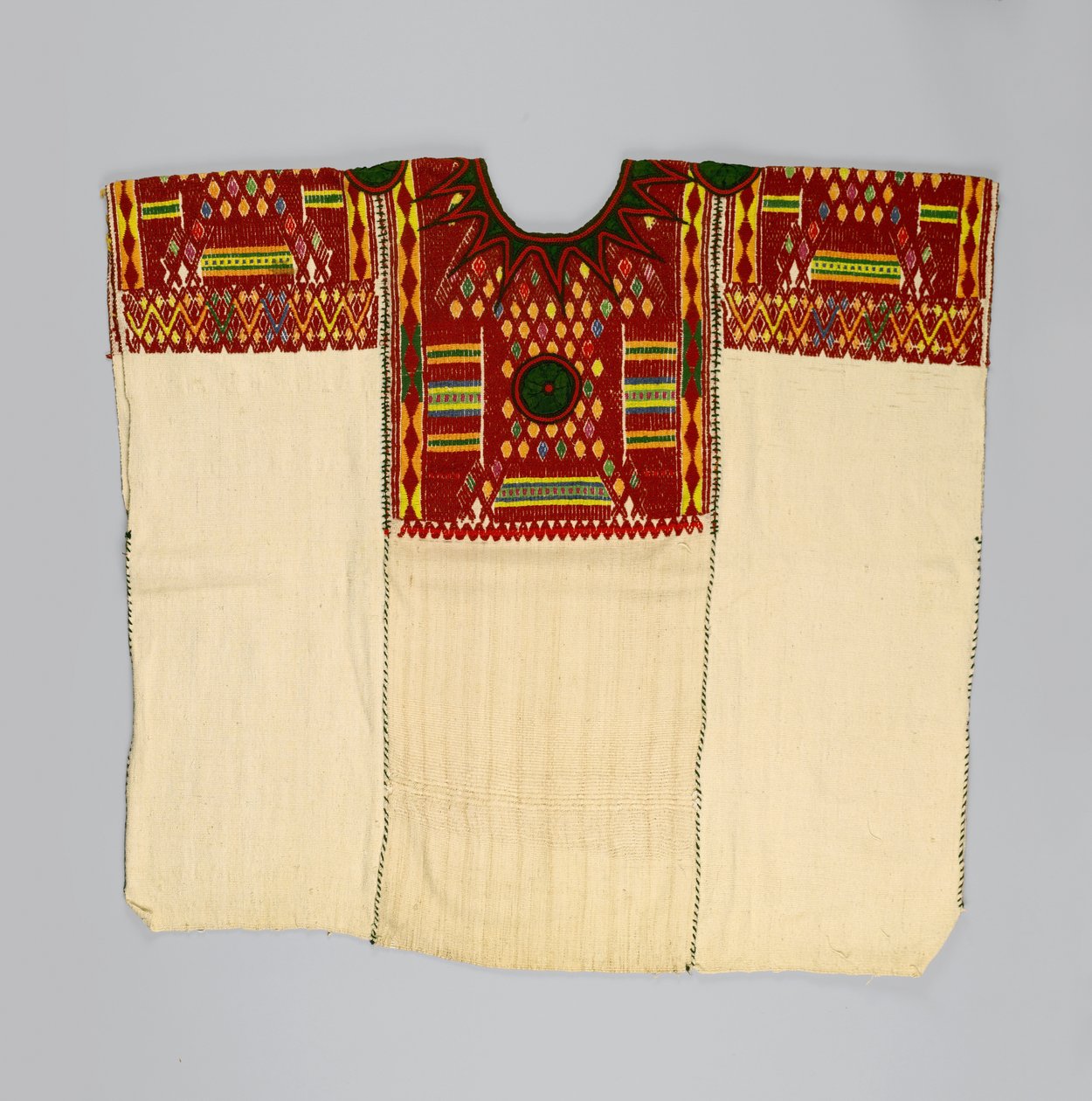 Blusa o huipil de mujer, de Chichicastenango, El Quiché, Guatemala, años 1930 o 1940 de Mayan