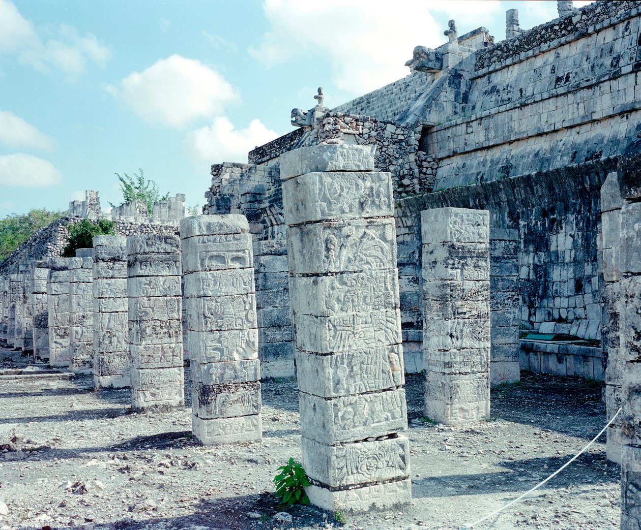Civilización precolombina: vista del sitio de Chichén Itzá en la región de Yucatán. Civilización maya, período clásico y renacimiento maya, 750-1200 d.C. México de Mayan Mayan