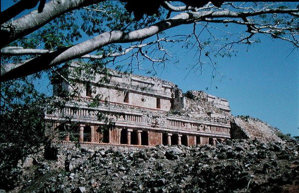 Vista del Gran Palacio de Mayan Mayan