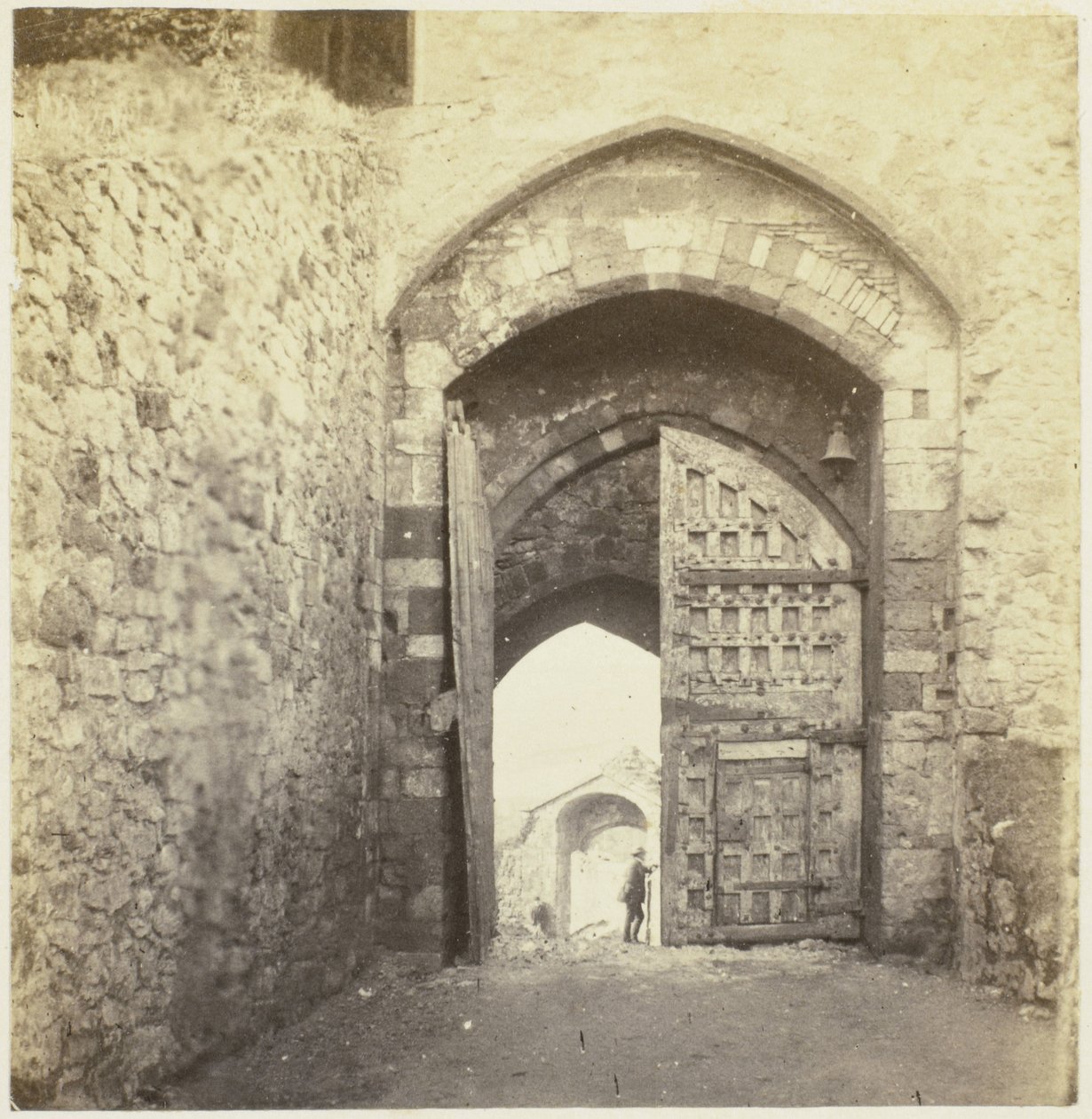 Castillo Portaal van Carisbrooke Carisbrooke; Gateway (título en el objeto) de McLean and Melhuish
